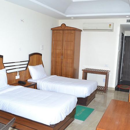 Отель Chopra Residency Hamirpur Экстерьер фото